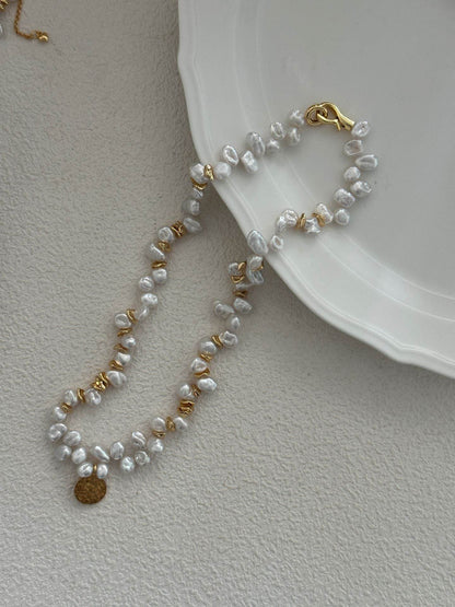 Gold Medallion Keshi Pearl Necklace - SOLIS