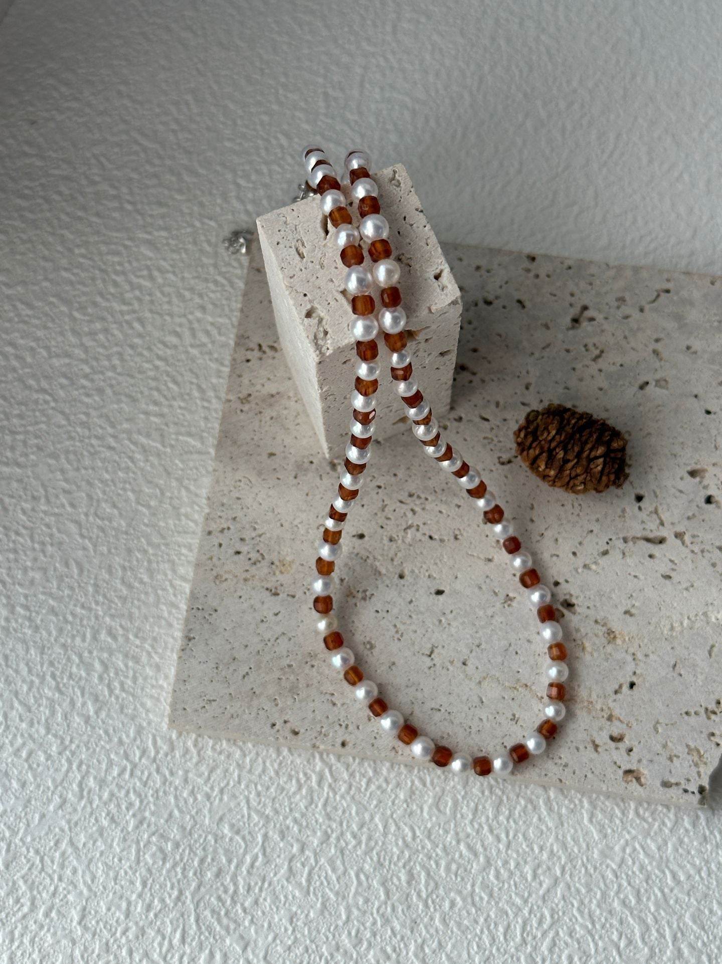 Garnet Glow Pearl Necklace - SOLIS