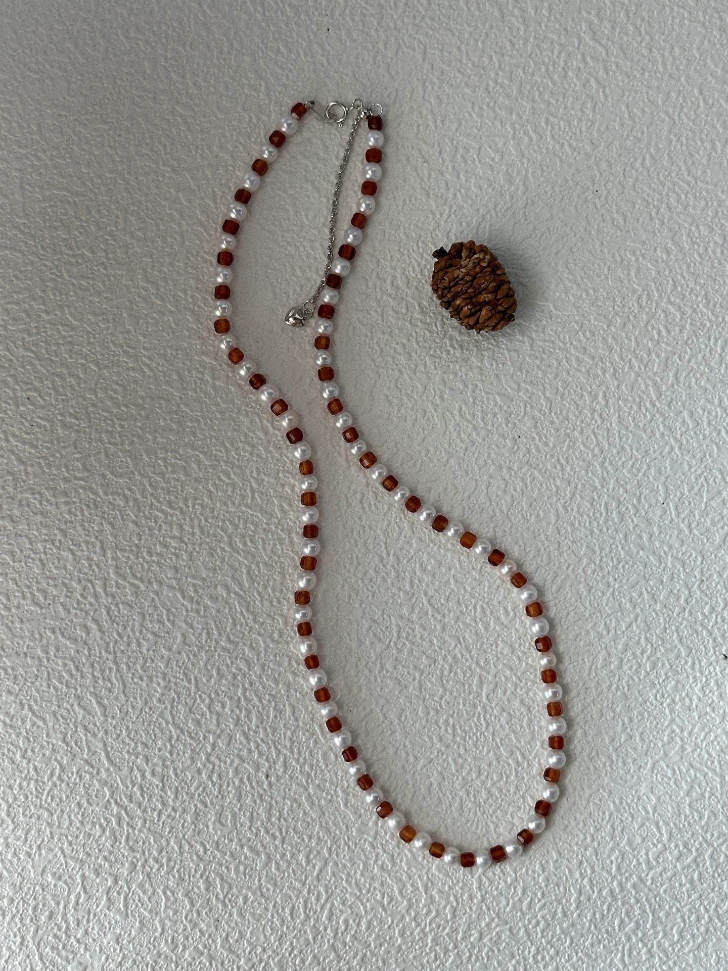 Garnet Glow Pearl Necklace - SOLIS