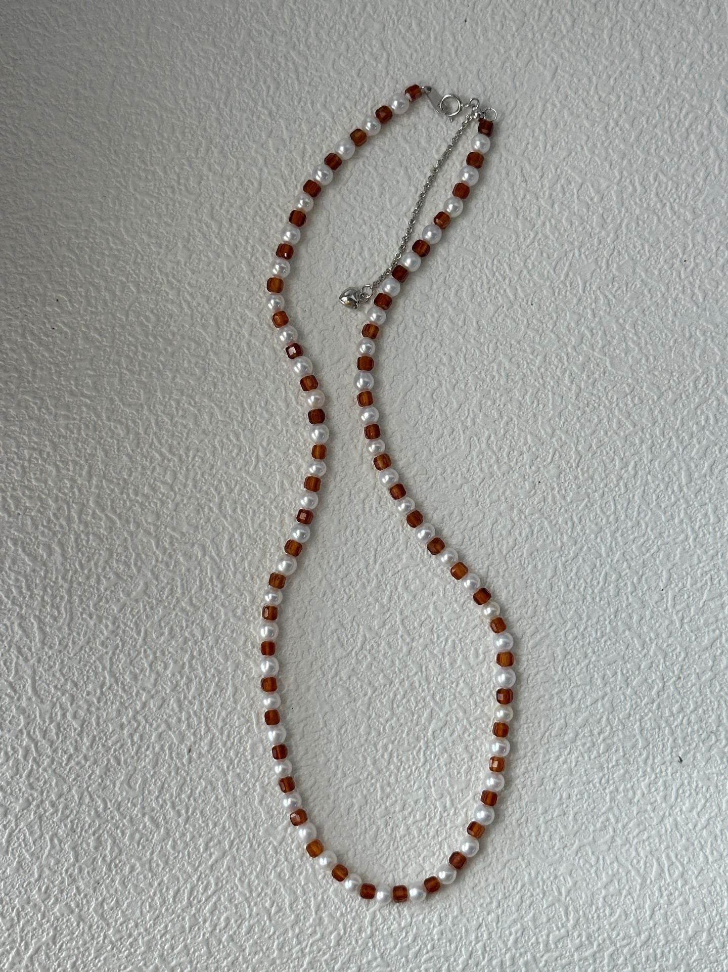Garnet Glow Pearl Necklace - SOLIS