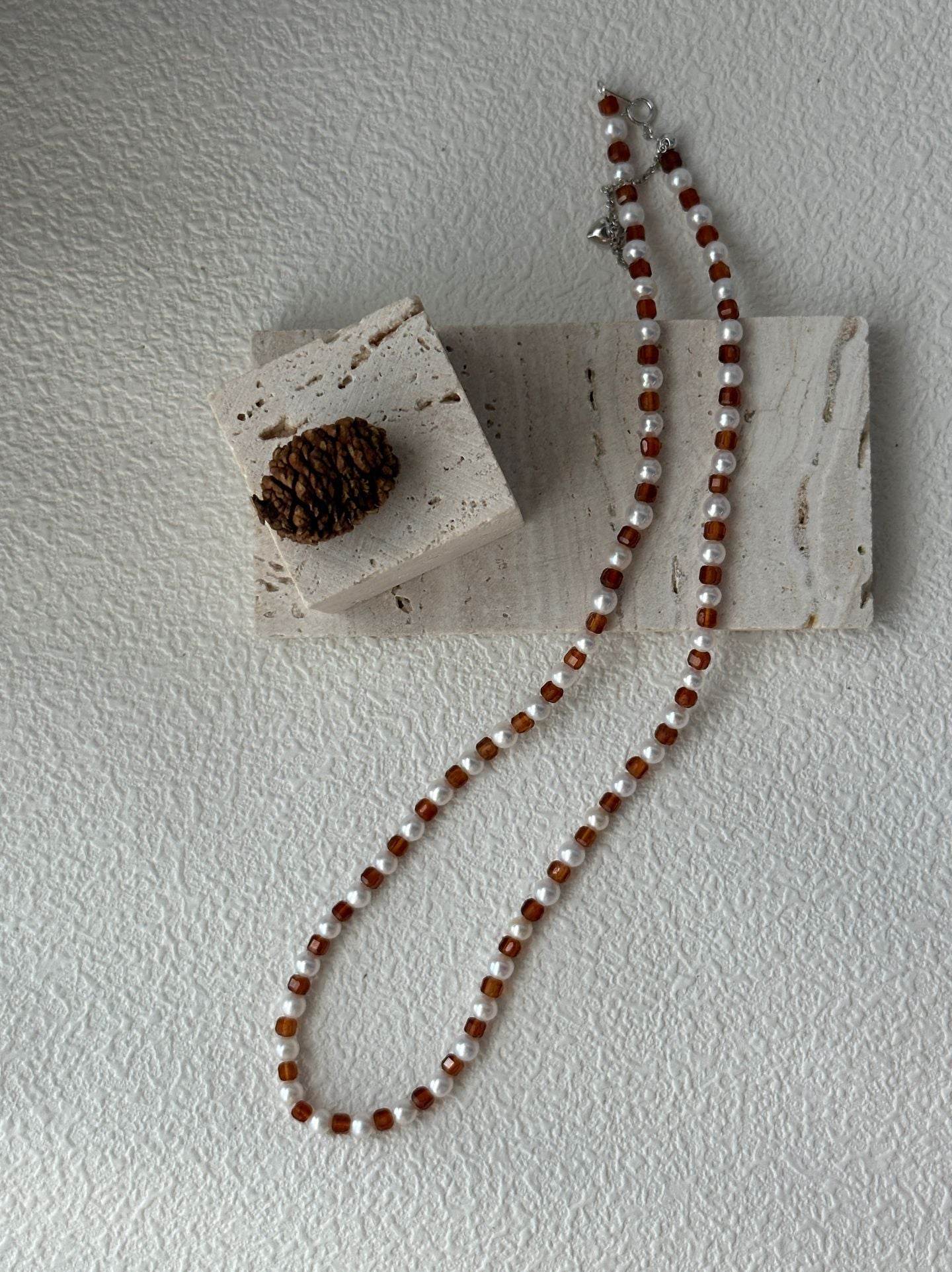 Garnet Glow Pearl Necklace - SOLIS