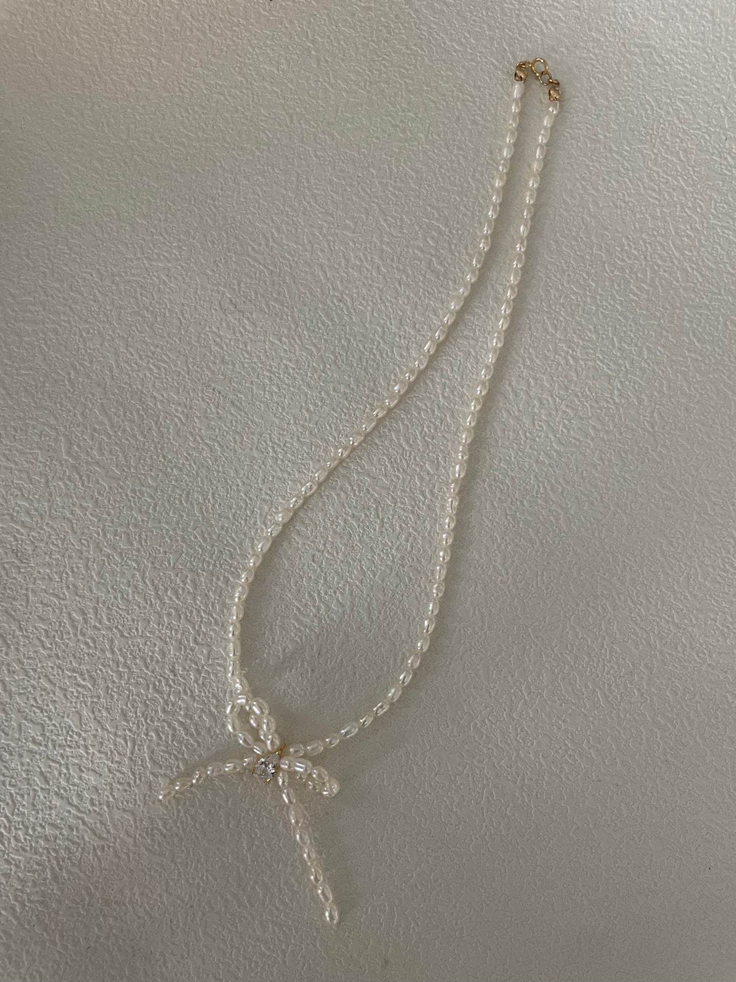 Petite Pearl Bow Necklace - SOLIS