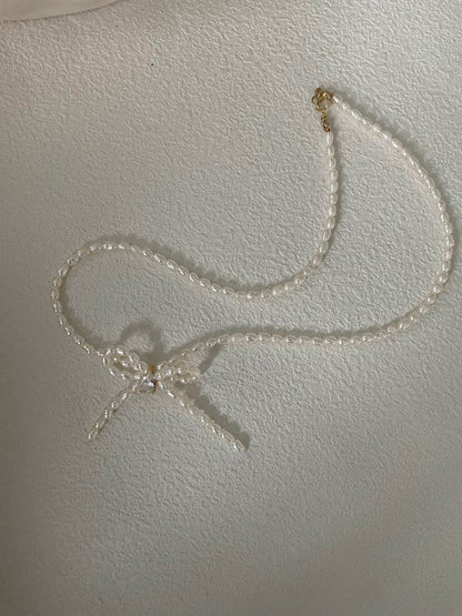 Petite Pearl Bow Necklace - SOLIS