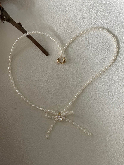 Petite Pearl Bow Necklace - SOLIS