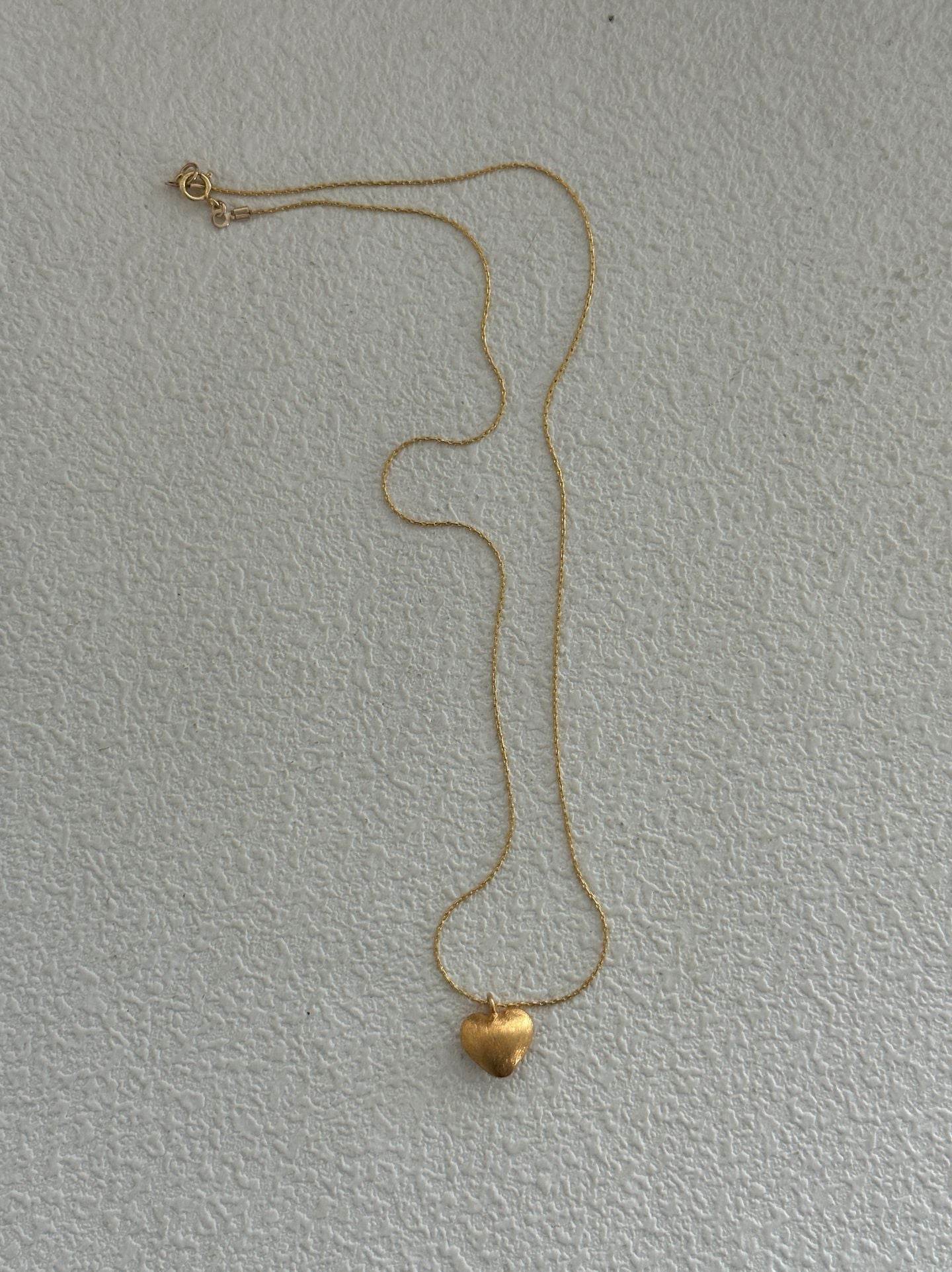 Matte Heart Chain Necklace - SOLIS