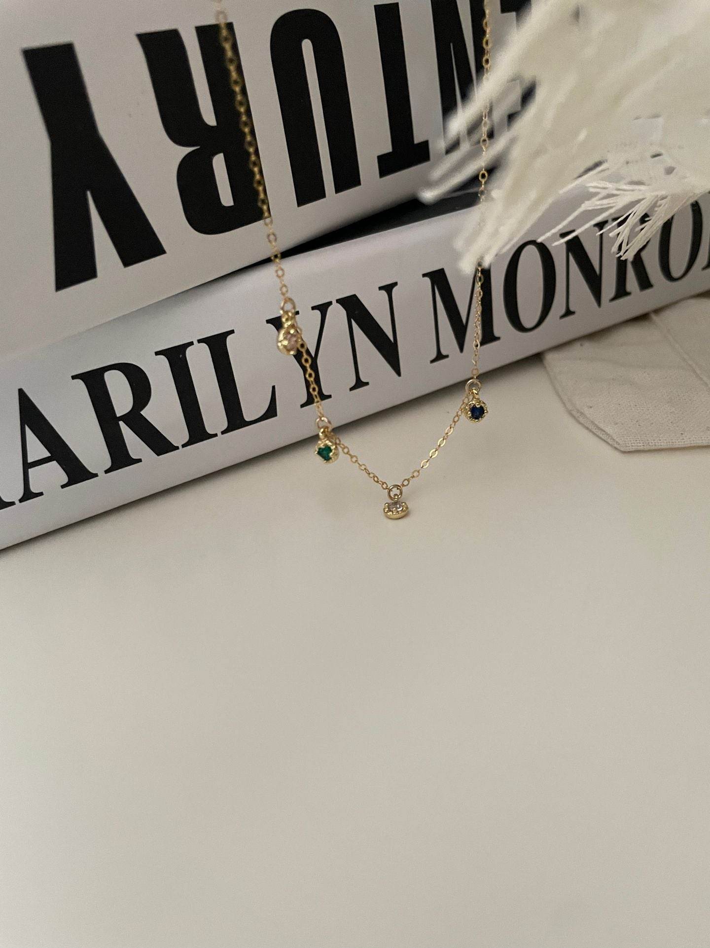 Mini Sparkle Pendant Necklace – 14K Gold-Filled Chain - SOLIS