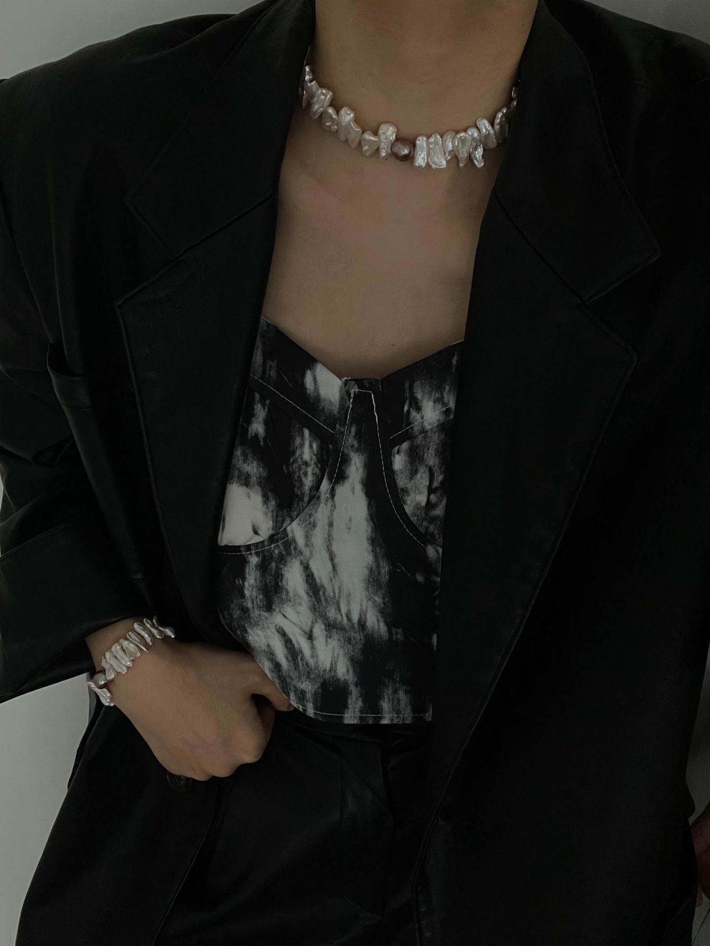 Petal Sun Pearl Necklace - SOLIS