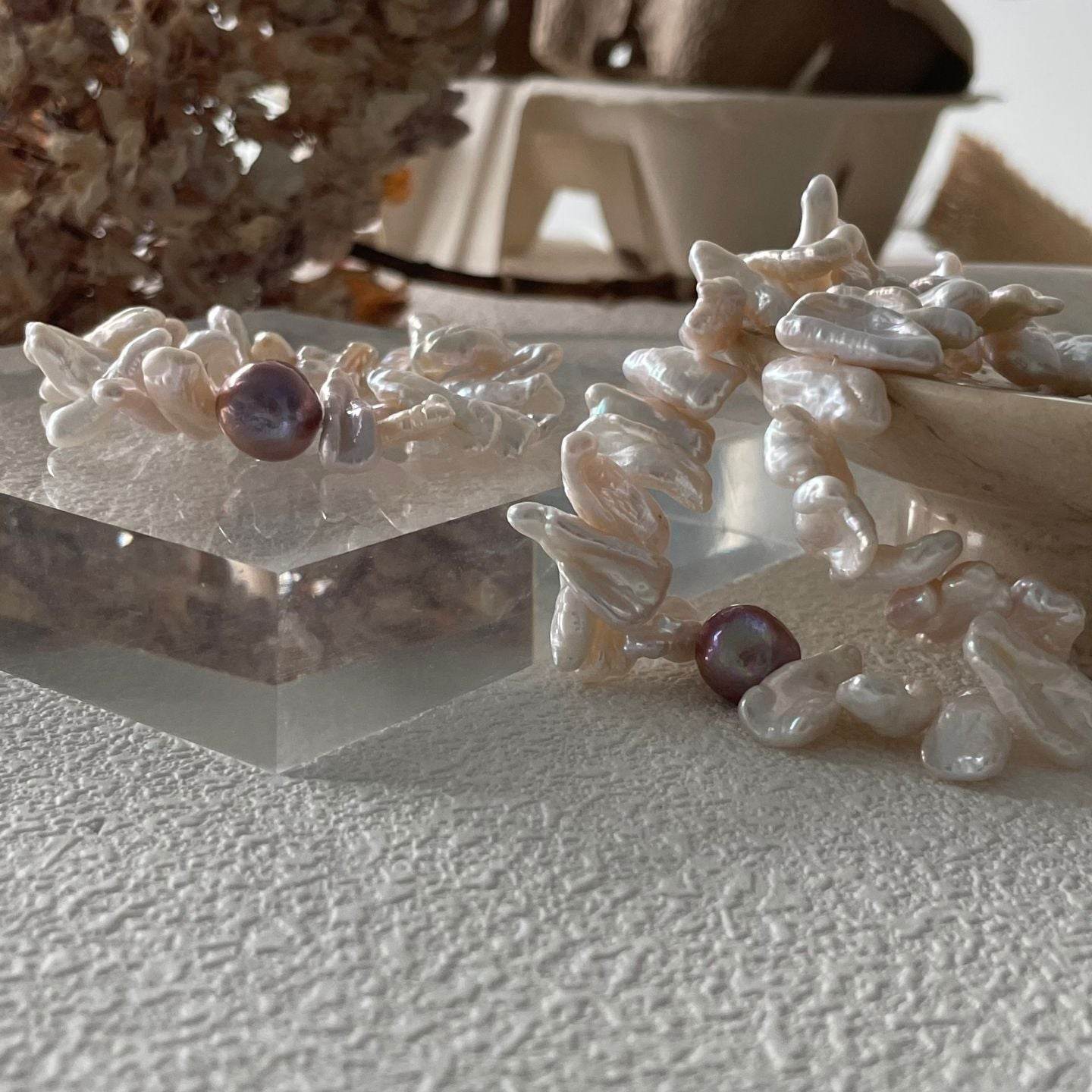 Petal Sun Pearl Necklace - SOLIS