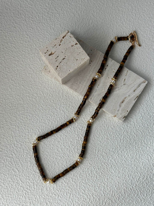 Caramel Stone Pearl Necklace - SOLIS