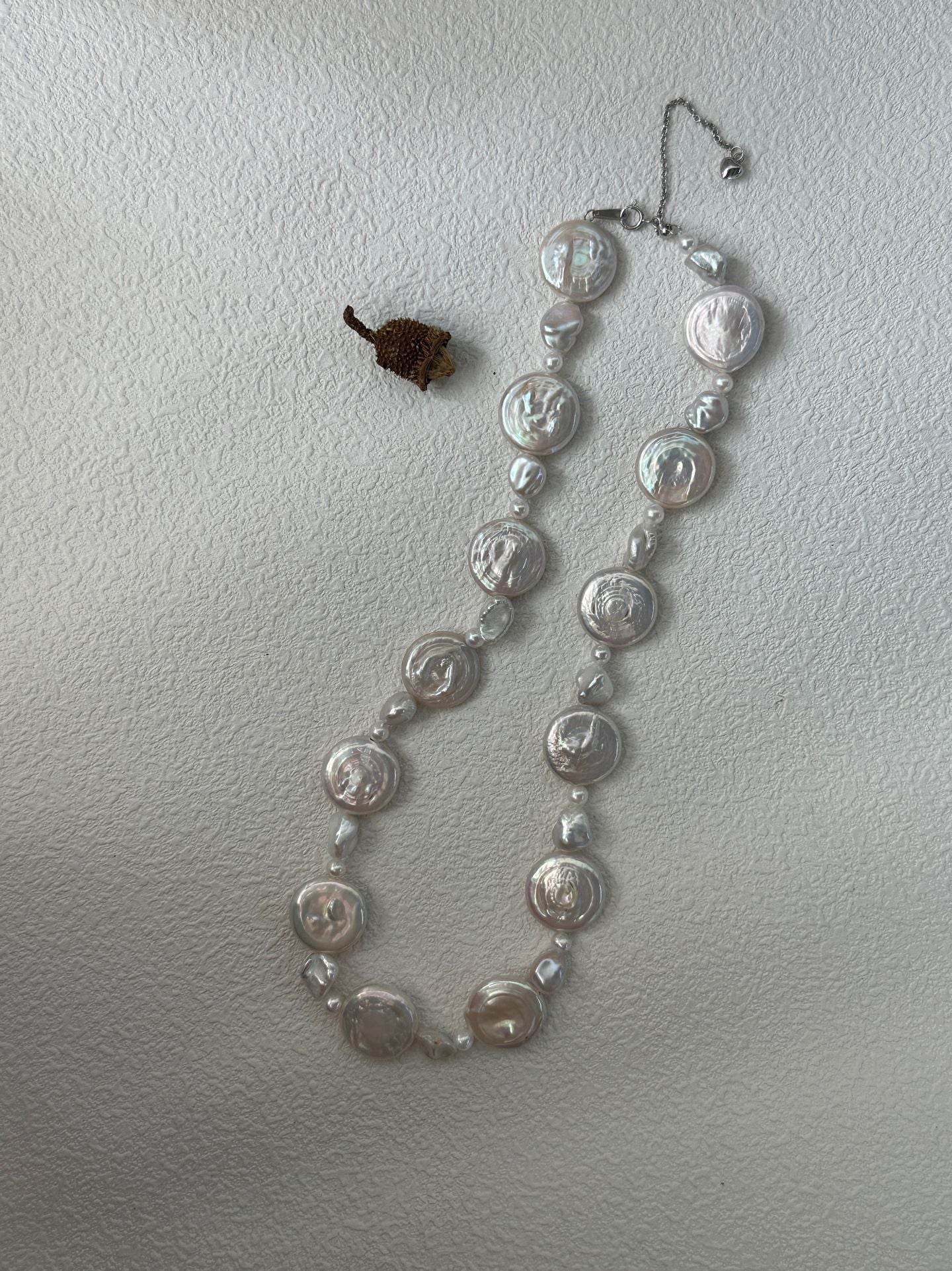 Moon Tides | Coin Baroque Pearl Necklace in 925 Silver - SOLIS