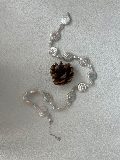 Moon Tides | Coin Baroque Pearl Necklace in 925 Silver - SOLIS