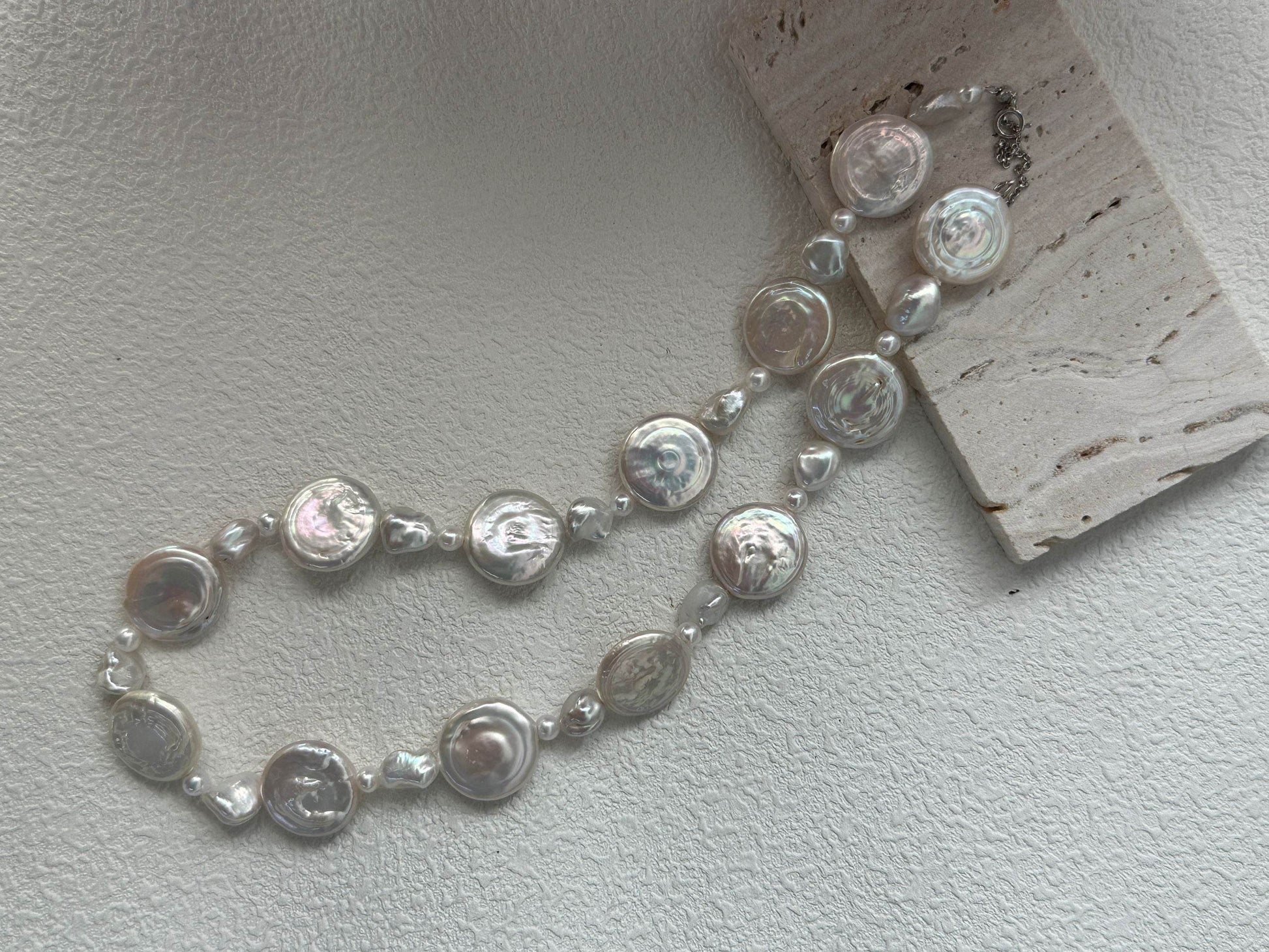 Moon Tides | Coin Baroque Pearl Necklace in 925 Silver - SOLIS