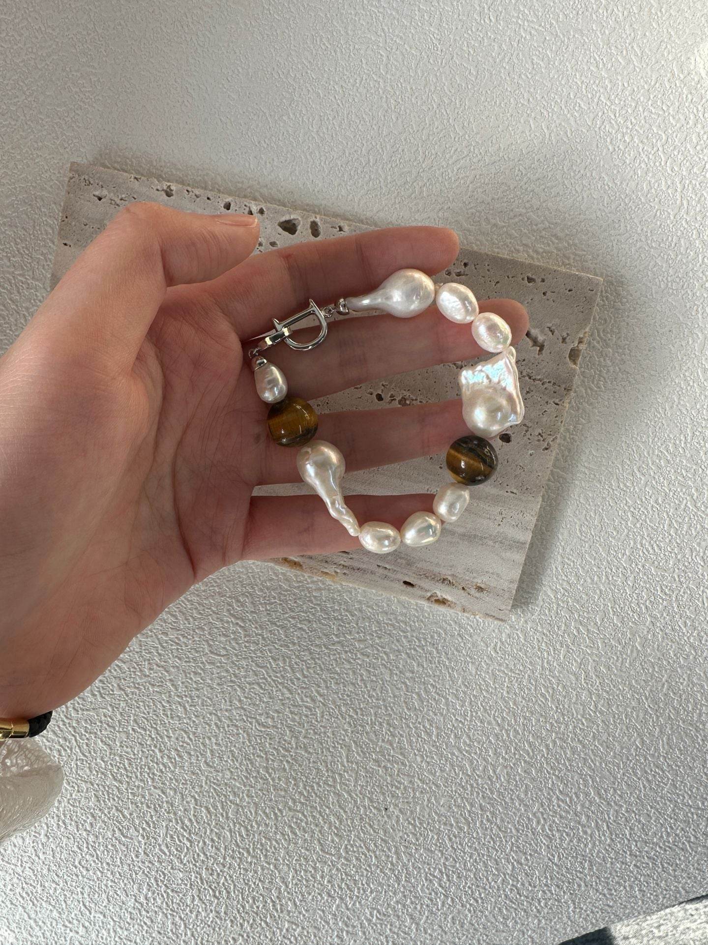 Tiger’s Eye & Baroque Pearl Bracelet - SOLIS