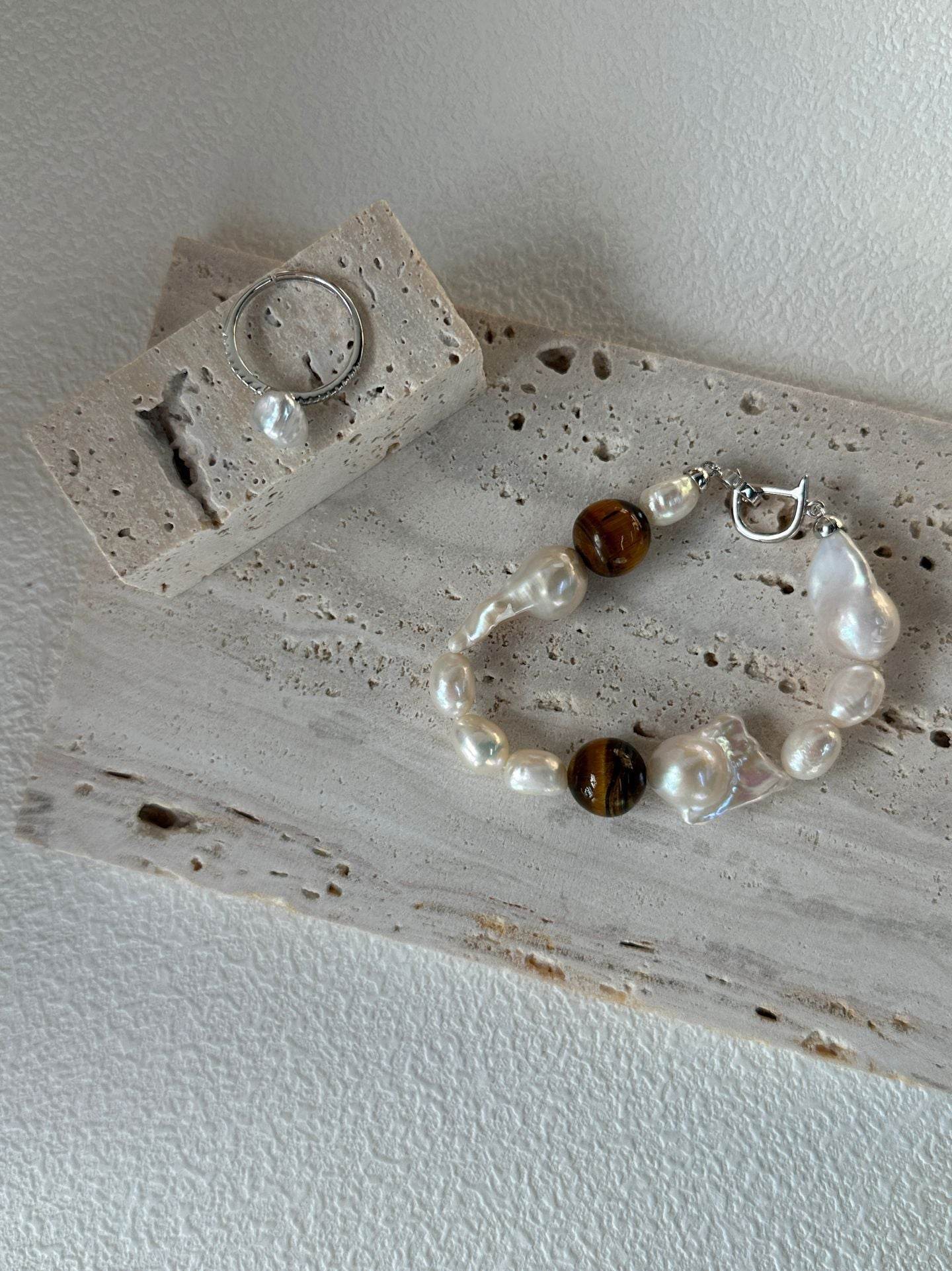 Tiger’s Eye & Baroque Pearl Bracelet - SOLIS