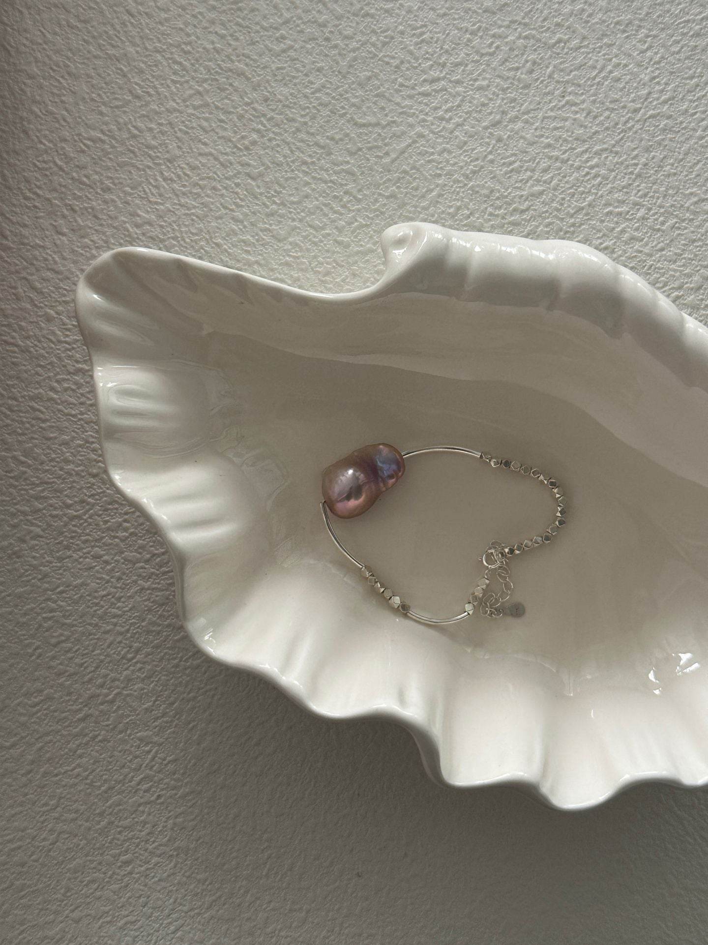 Twilight Glimmer – Iridescent Baroque Pearl & Sterling Silver Bracelet - SOLIS