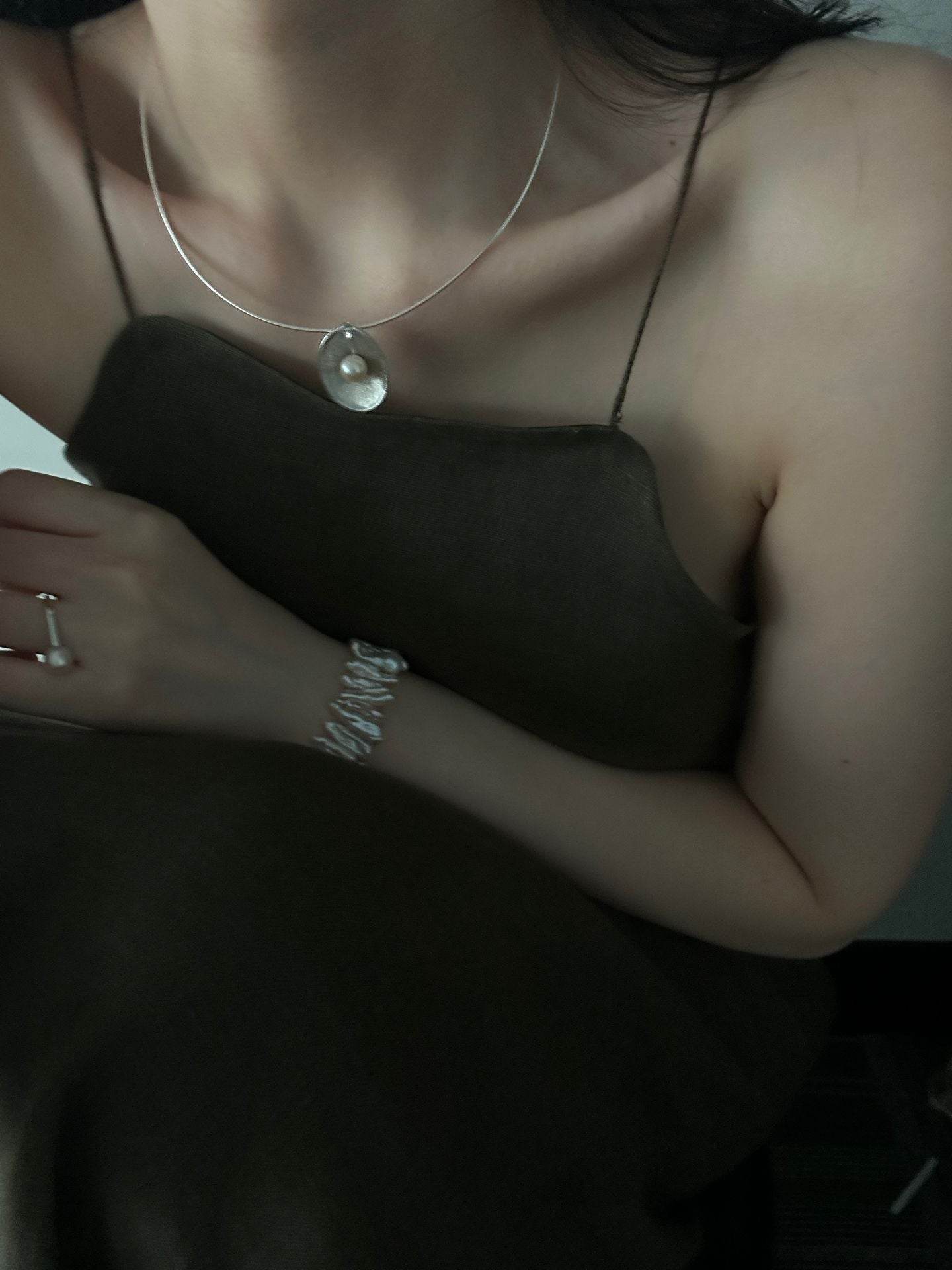 Sunburst Bloom – Petal-Shaped Baroque Pearl Bracelet - SOLIS