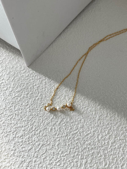 “Lumière” Pearl & Zircon Petite Necklace - SOLIS