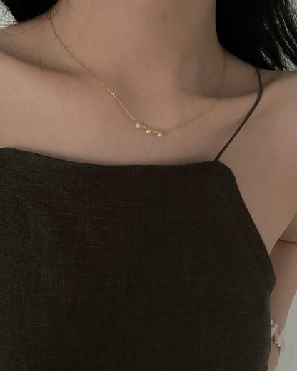 “Lumière” Pearl & Zircon Petite Necklace - SOLIS