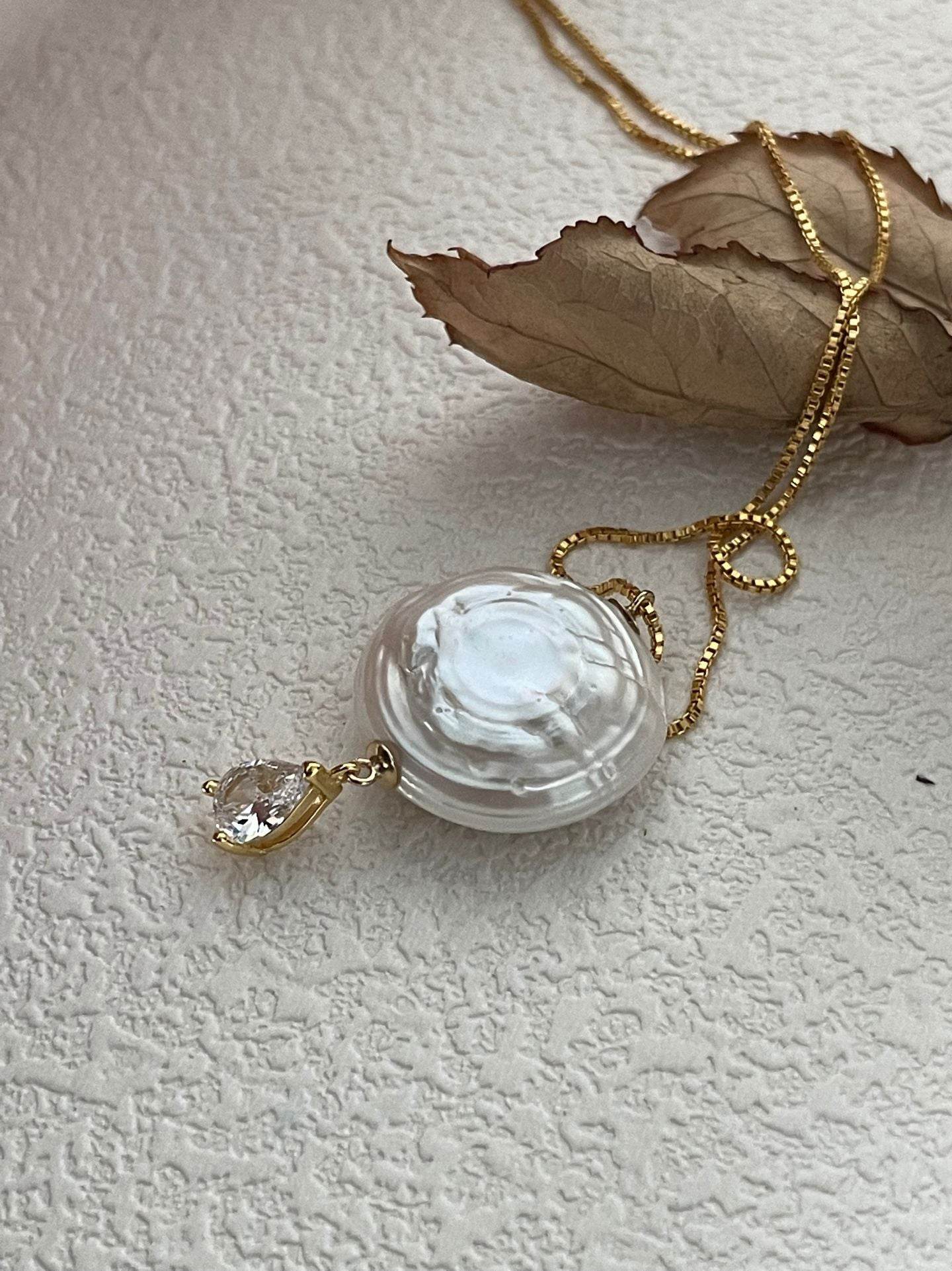 Roman Holiday Necklace · Classic Chain - SOLIS