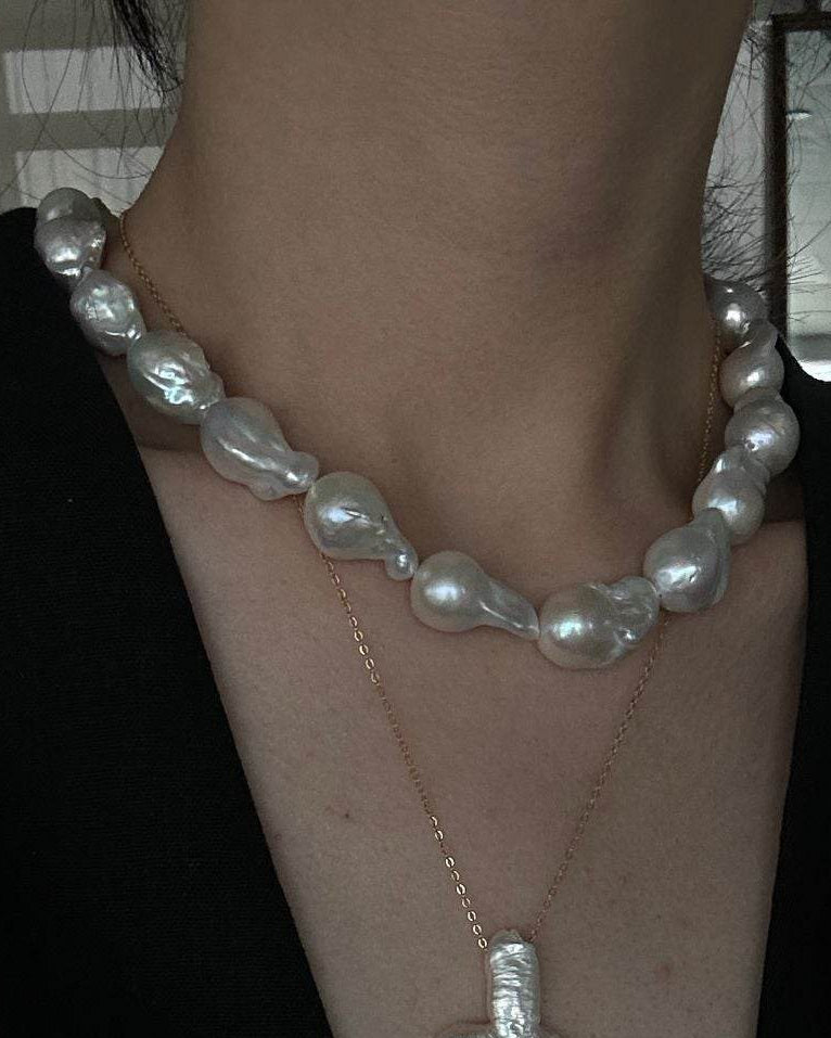 “Sculpture” – Baroque Pearl Statement Necklace - SOLIS