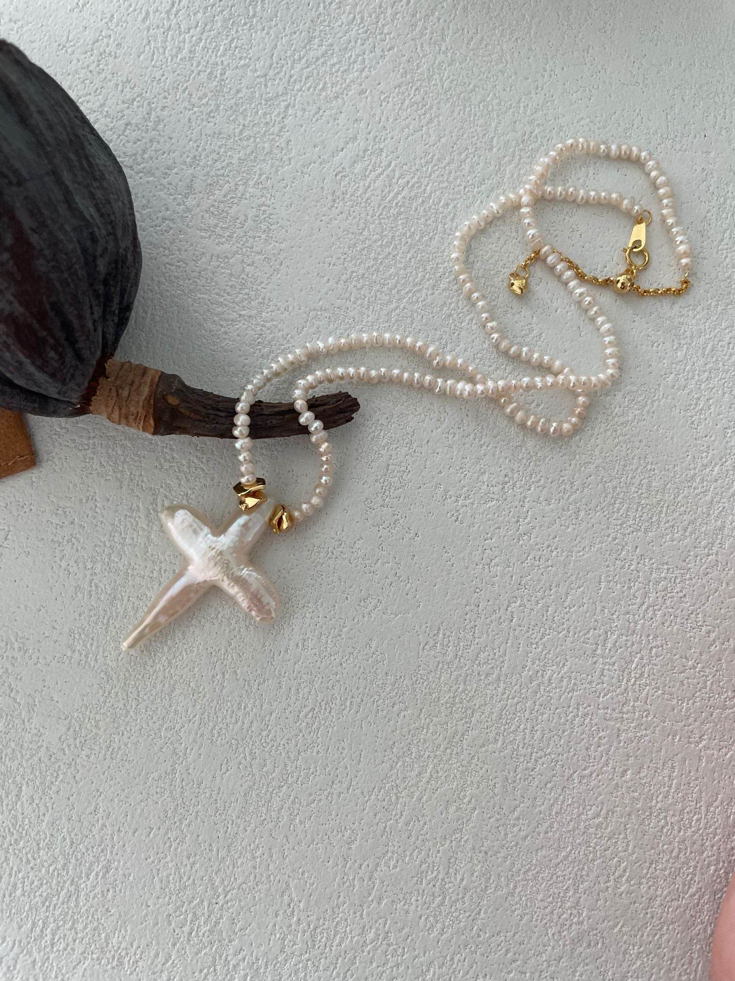 Divine Shape – Baroque Cross Pearl Necklace - SOLIS