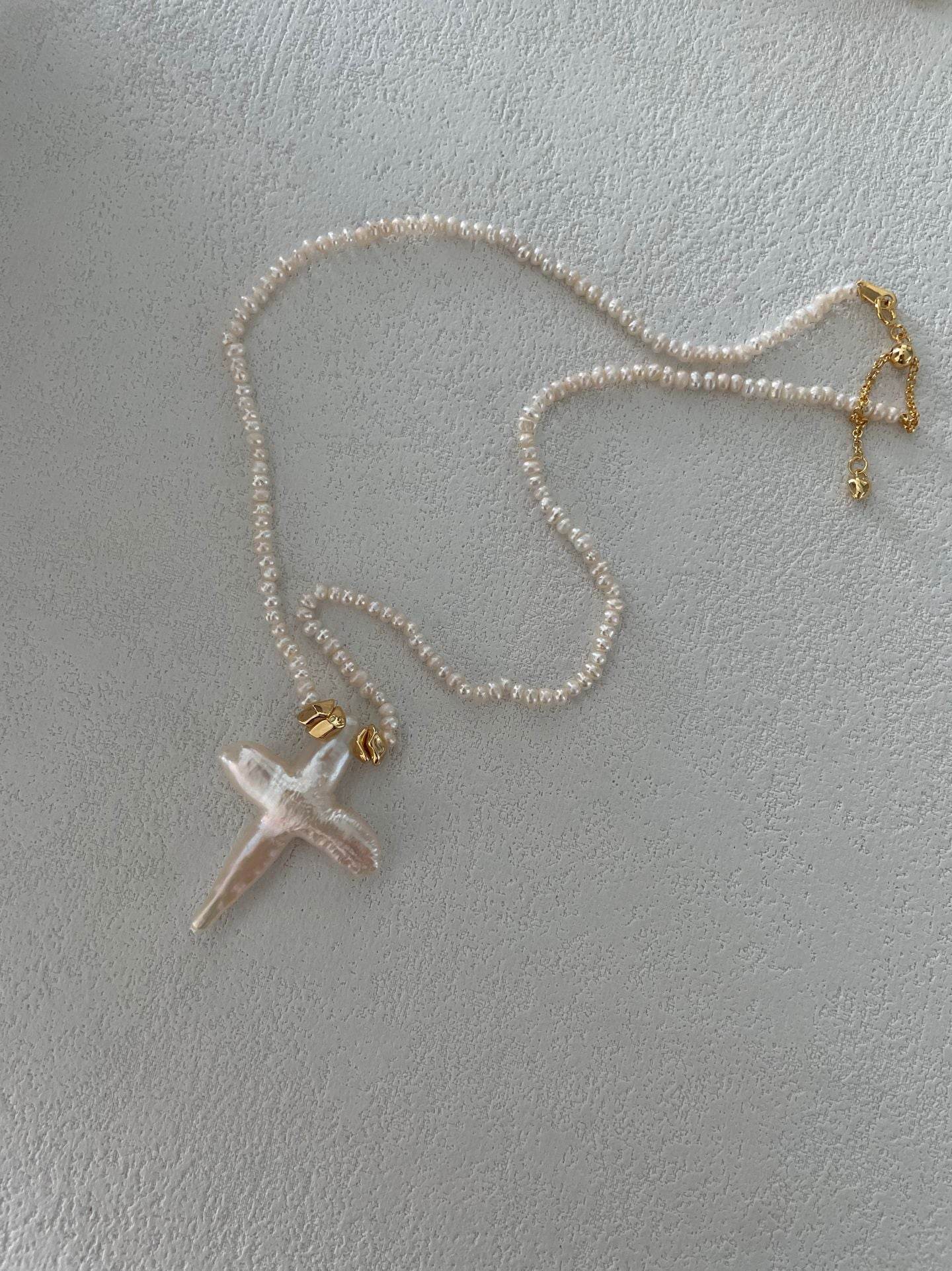 Divine Shape – Baroque Cross Pearl Necklace - SOLIS