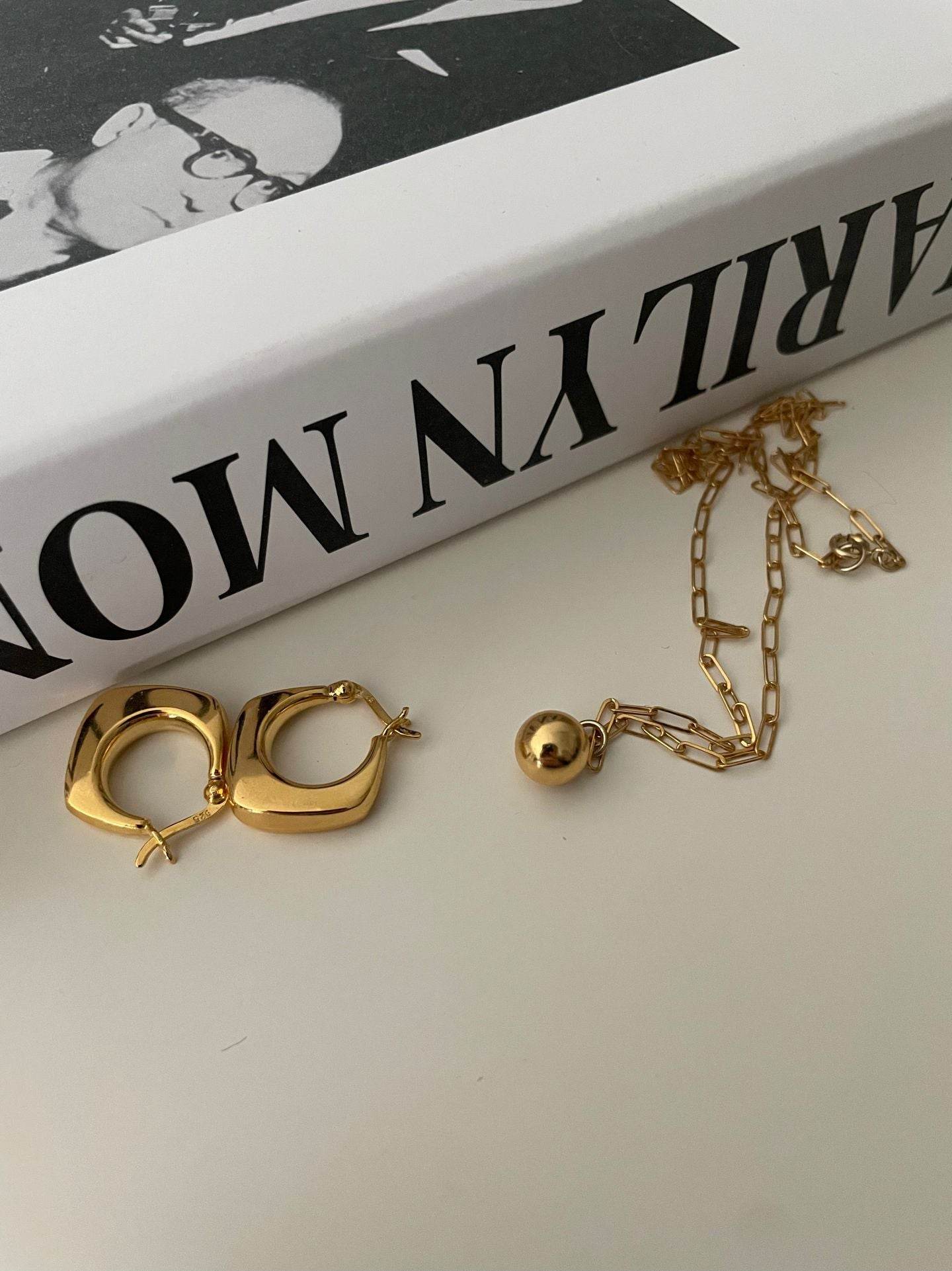 Golden Orb Necklace - SOLIS