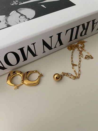 Golden Orb Necklace - SOLIS