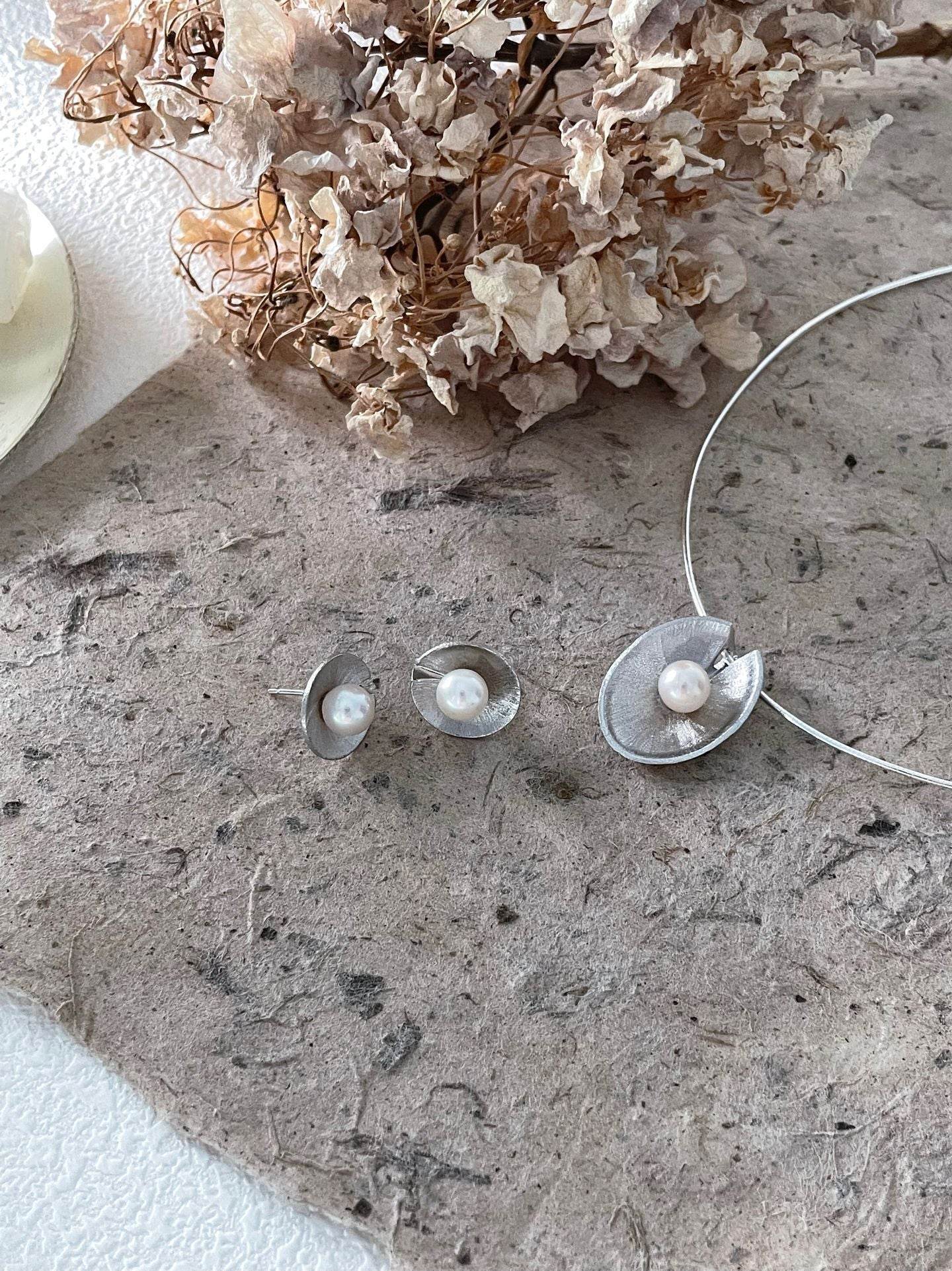 Shell Choker Necklace - SOLIS