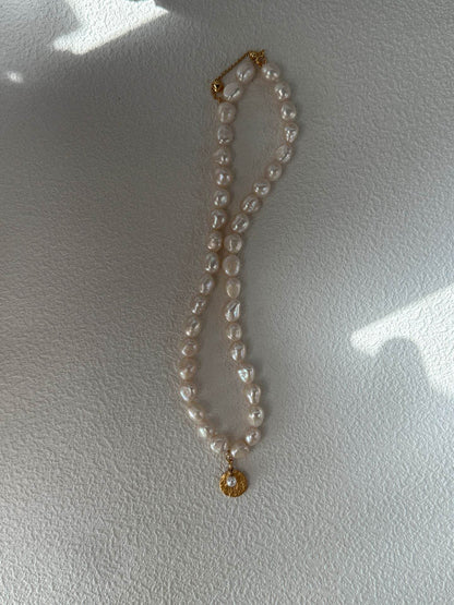Gardener Pearl Necklace - SOLIS