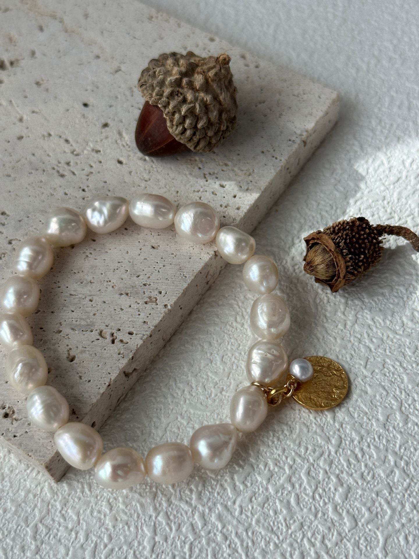 Gardener Pearl Bracelet - SOLIS