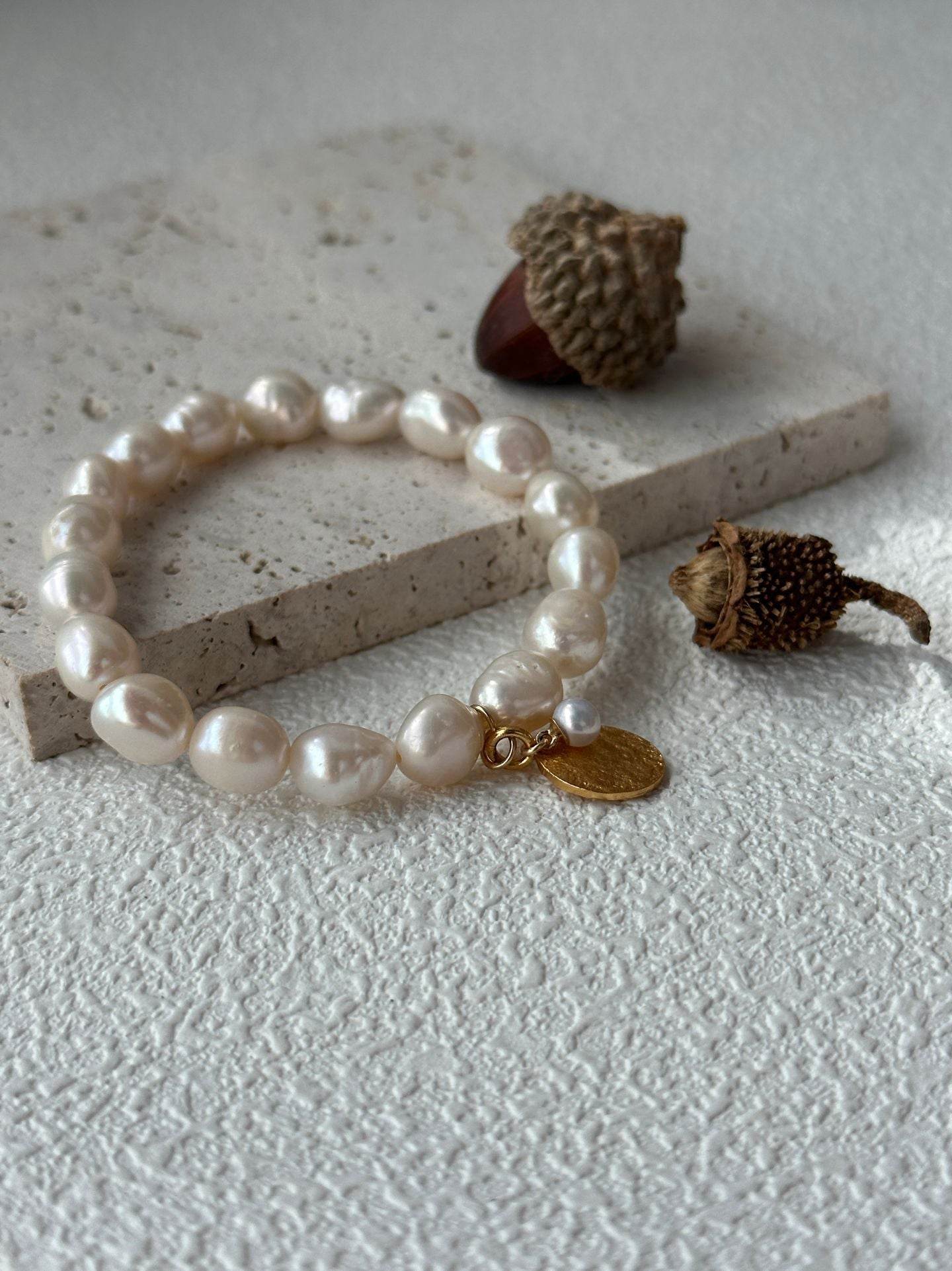 Gardener Pearl Bracelet - SOLIS