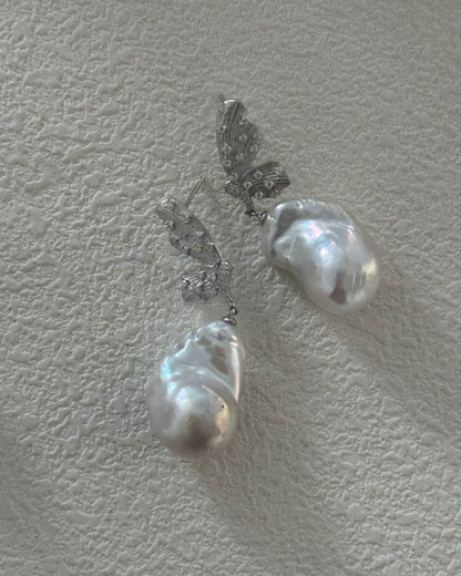 Butterfly Wings Baroque Pearl Earrings - SOLIS