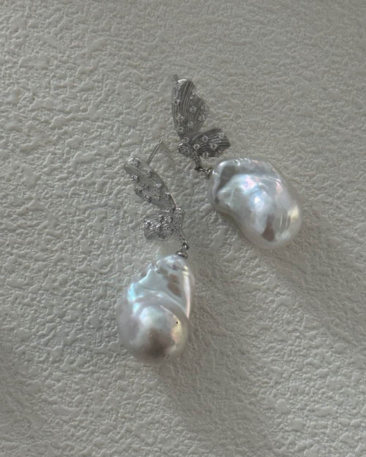 Butterfly Wings Baroque Pearl Earrings - SOLIS