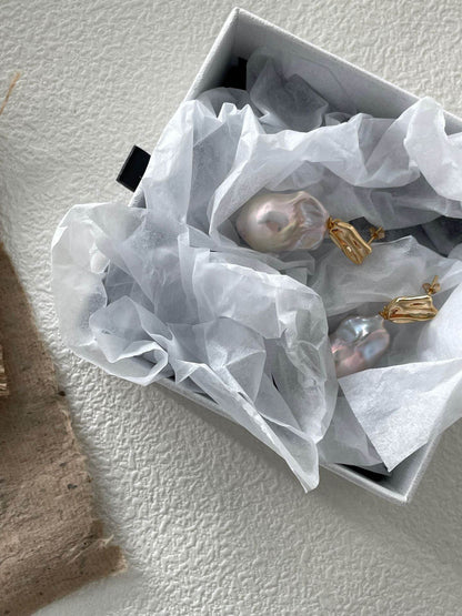 Sculpted Gold Baroque Pearl Earrings - SOLIS