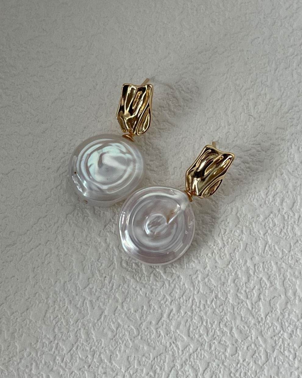 Roman Holiday Baroque Pearl Earrings - SOLIS