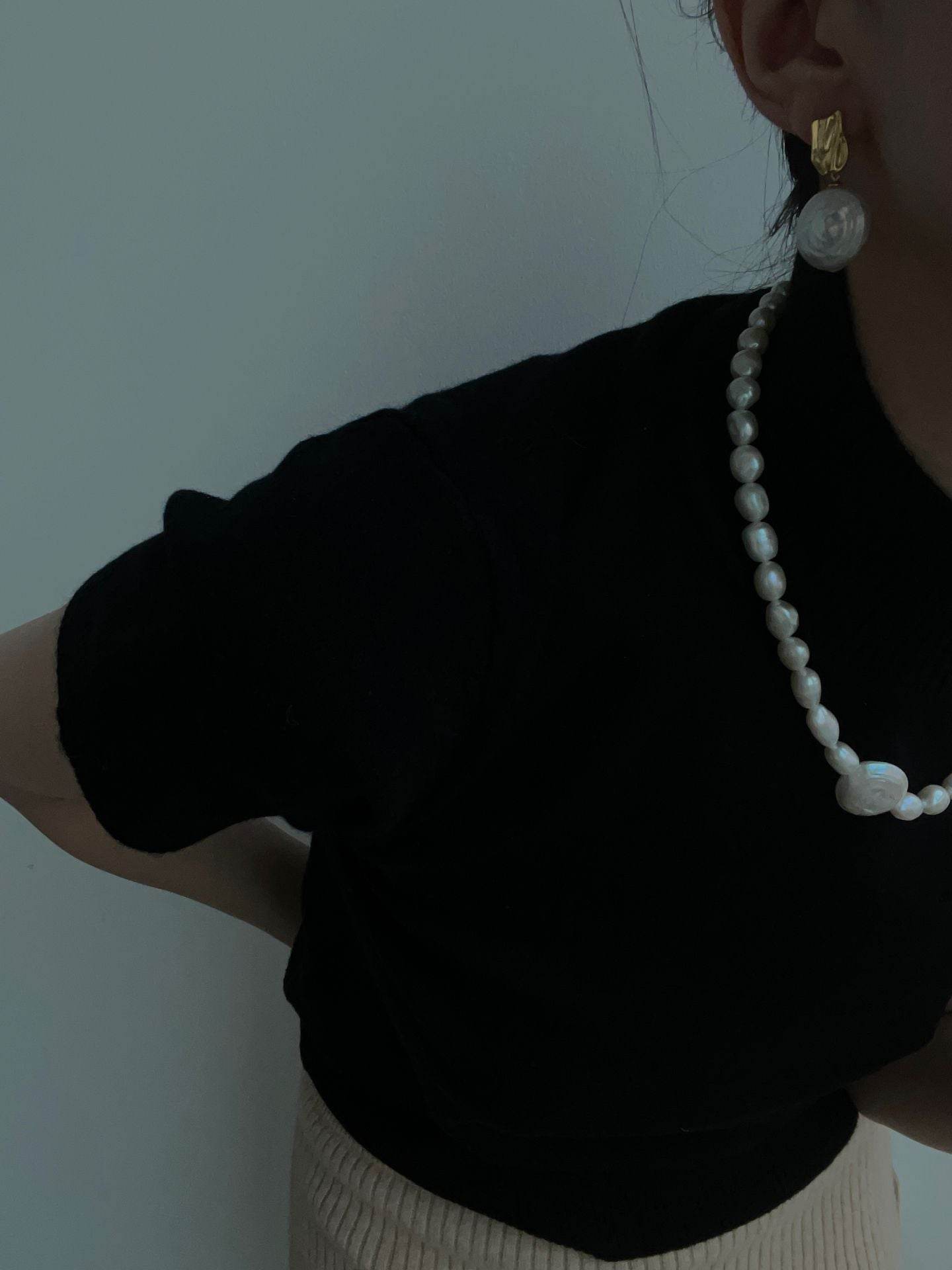 Roman Holiday Baroque Pearl Earrings - SOLIS