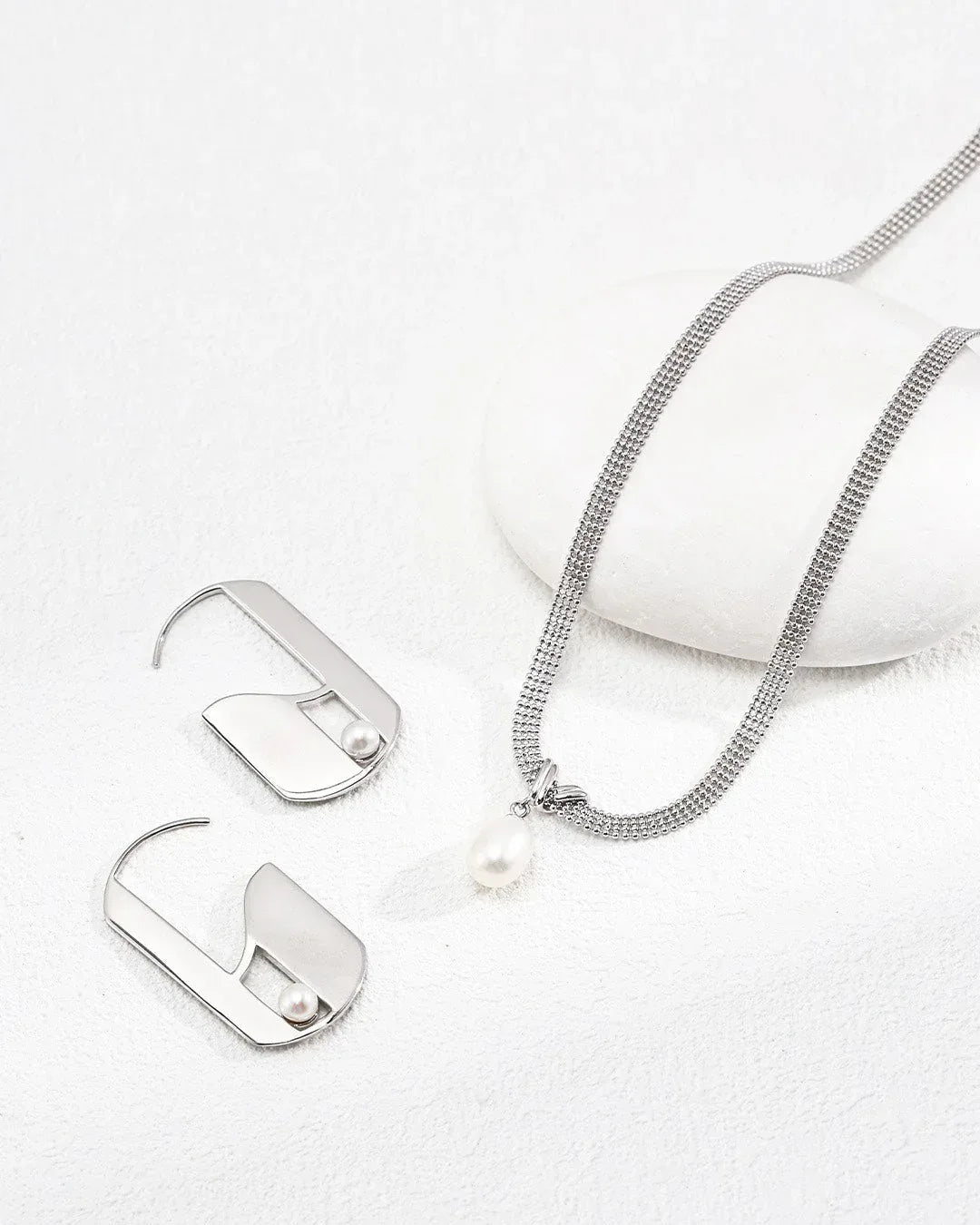 Vintage Pearl Choker – 18K White Gold Vermeil on 925 Silver - SOLIS MOOD