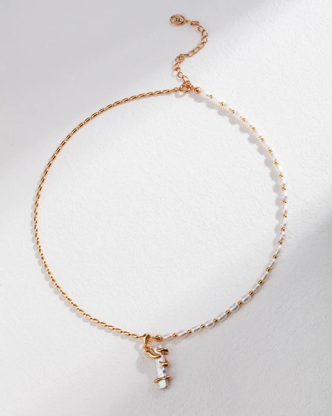 Asymmetric Pearl Pendant Necklace – 18K Gold Vermeil on 925 Silver - SOLIS MOOD