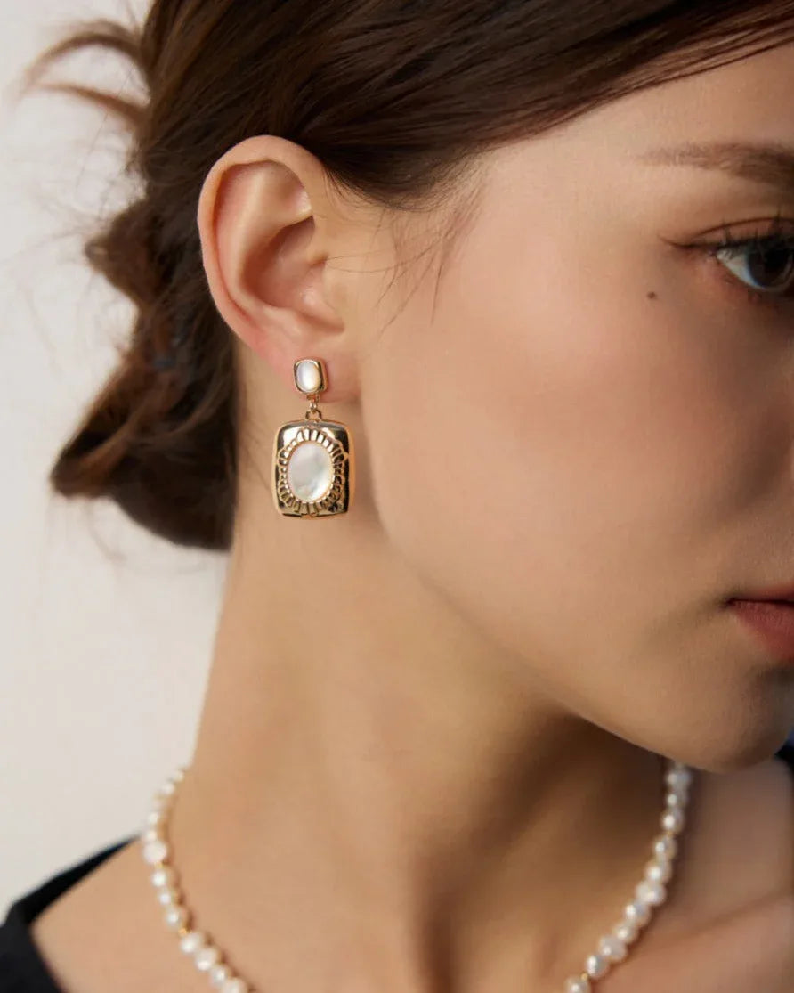 Vintage Gold Pearl Drop Earrings · 925 Silver & Mother-of-Pearl - SOLIS MOOD
