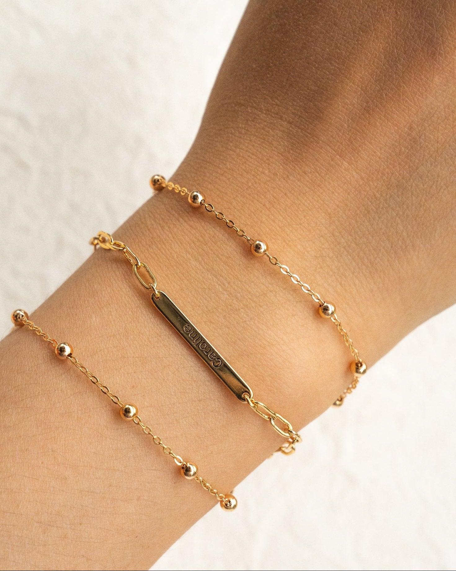 Personalized 18K Gold Vermeil Name Bracelet — Custom Engraved Plate Design - SOLIS MOOD