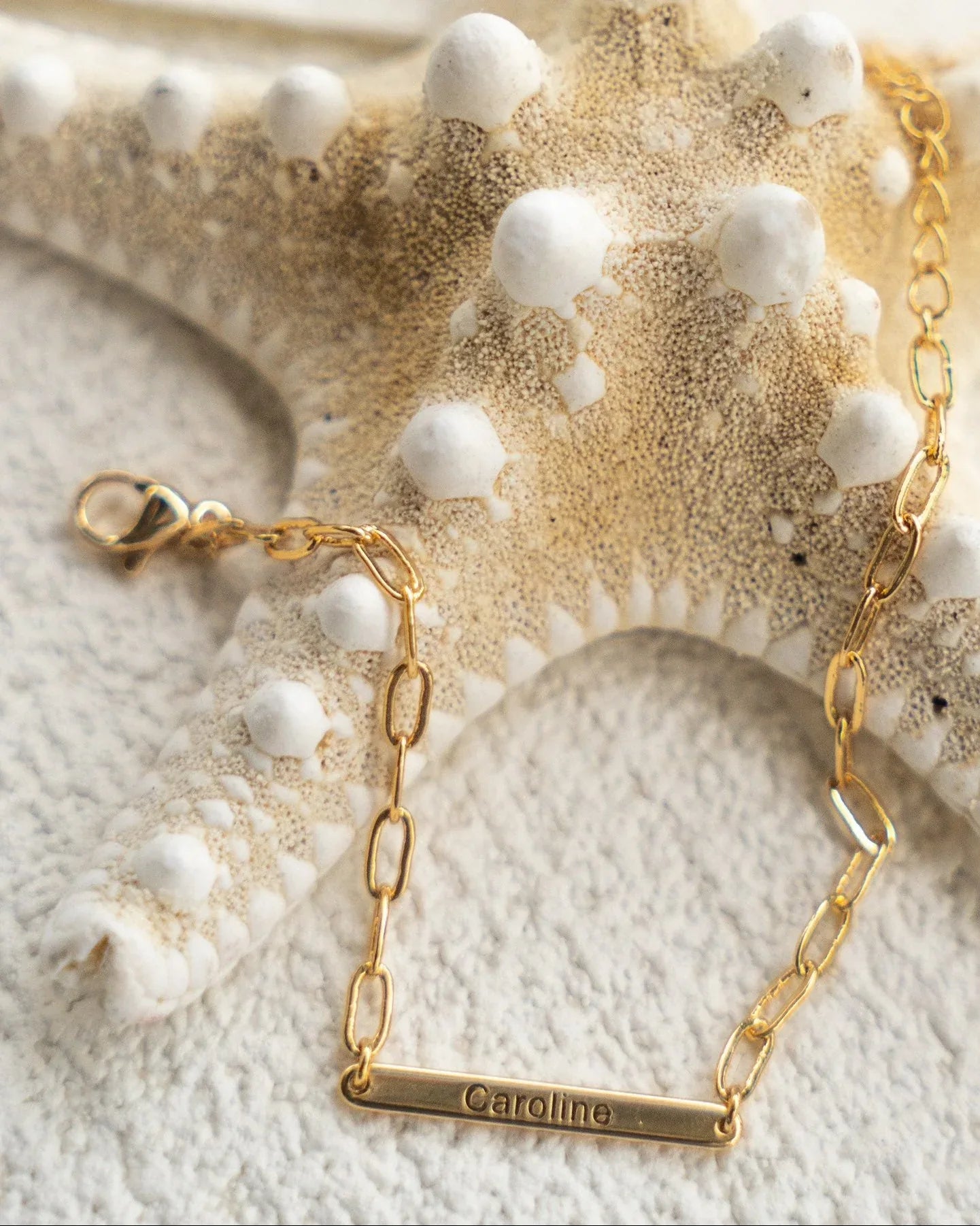 Personalized 18K Gold Vermeil Name Bracelet — Custom Engraved Plate Design - SOLIS MOOD