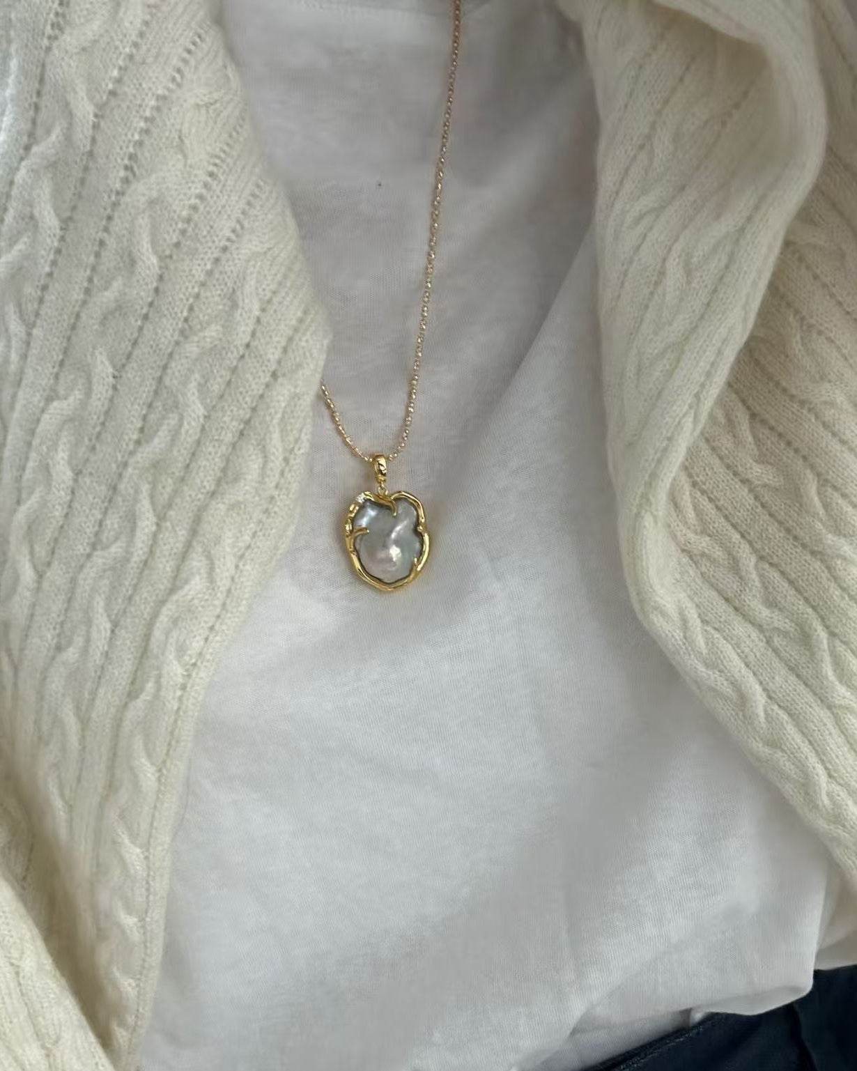 Heart of Nature · Heart of Nature · Aurora Pendant - SOLIS