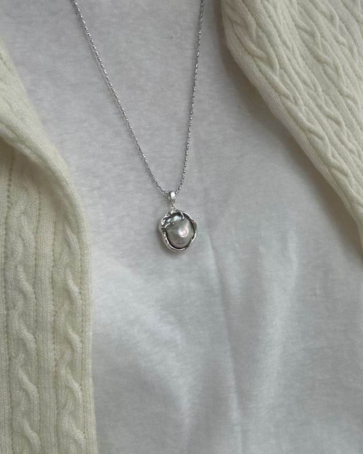 Heart of Nature · Heart of Nature · Aurora Pendant - SOLIS