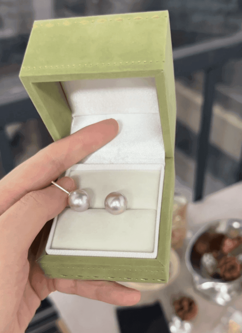 Private Treasure · Aurora Dew · Studs - SOLIS