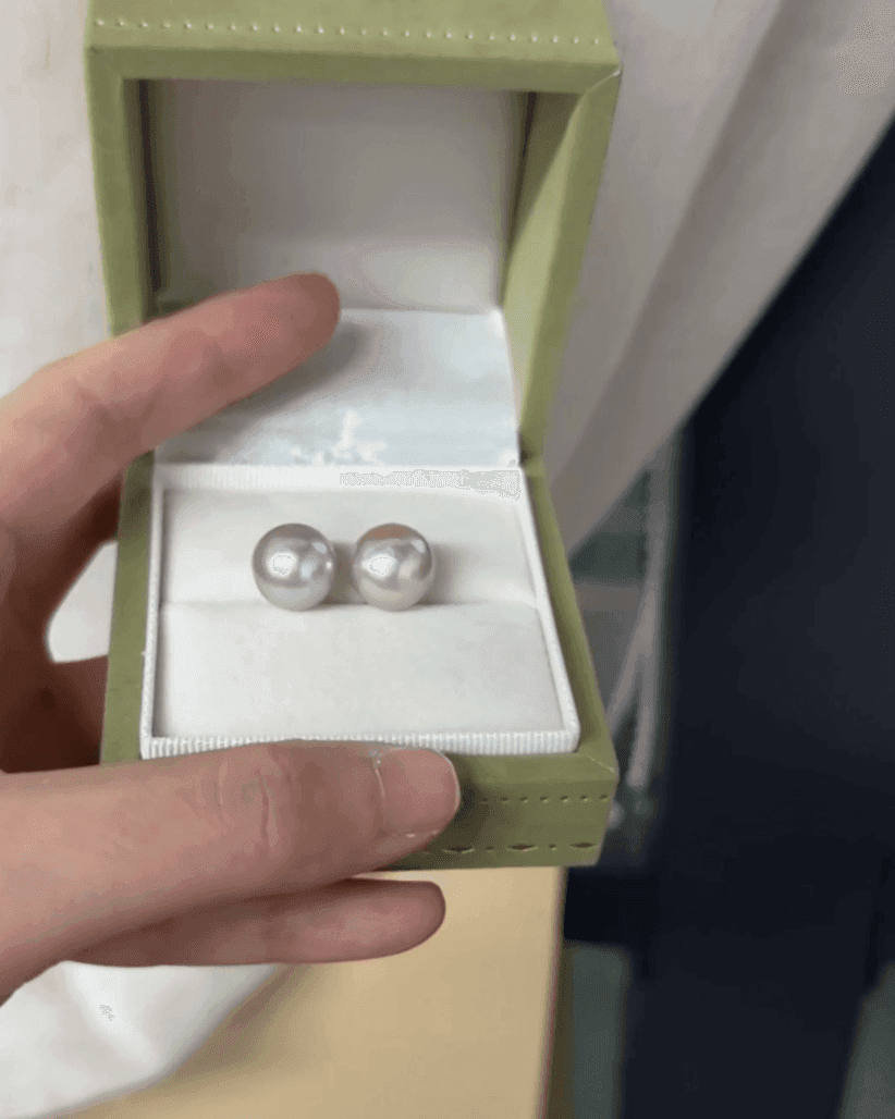 Private Treasure · Aurora Dew · Studs - SOLIS