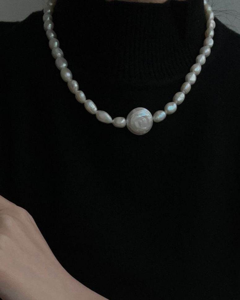 Roman Holiday Cameo Pearl Necklace – 14K Gold Filled - SOLIS