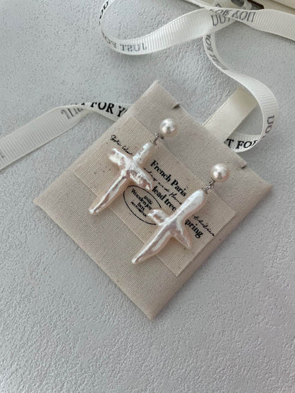 Baroque Cross Pearl Earrings - SOLIS