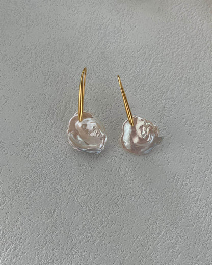 Sculpted Petals Set – Necklace & Earrings - SOLIS