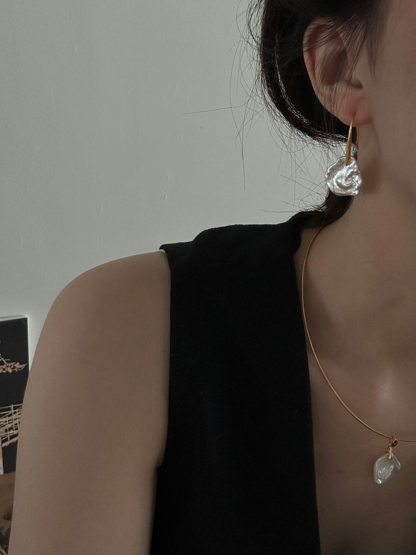 Sculpted Petals Set – Necklace & Earrings - SOLIS